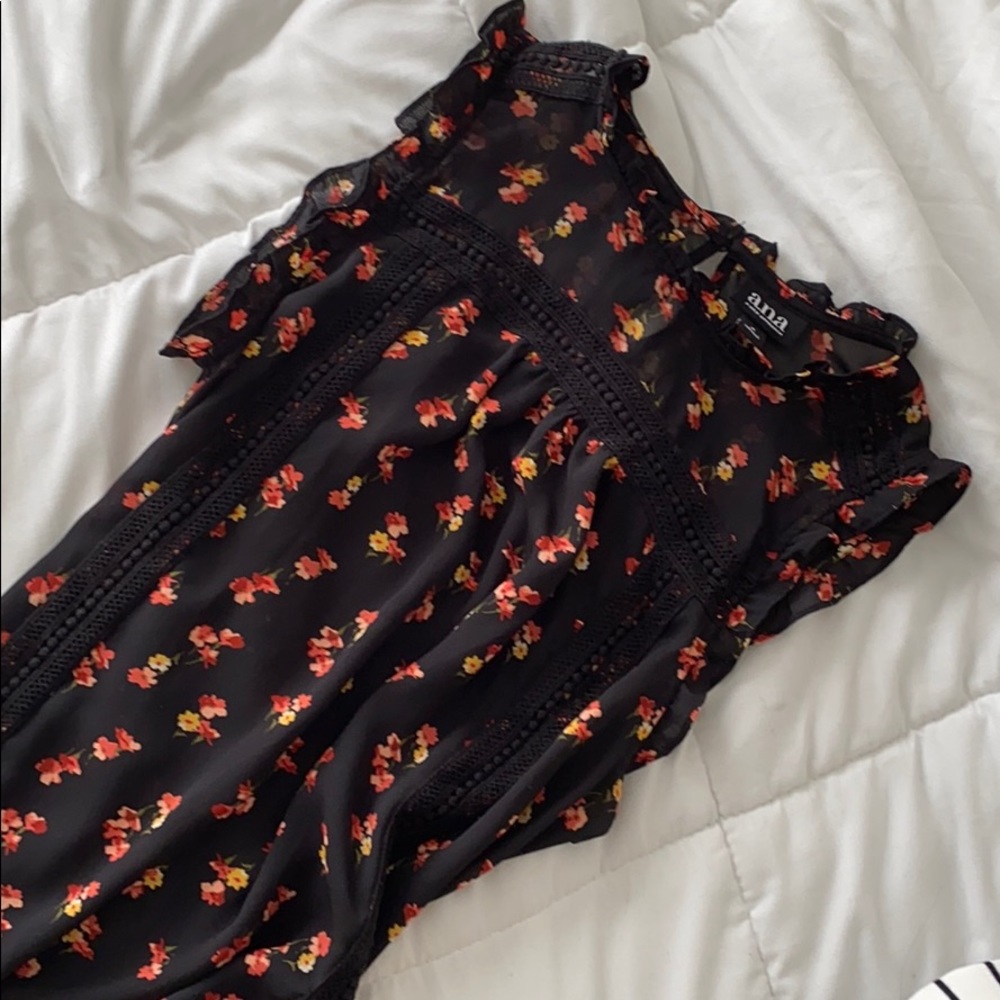 Black short sleeve ruffle top